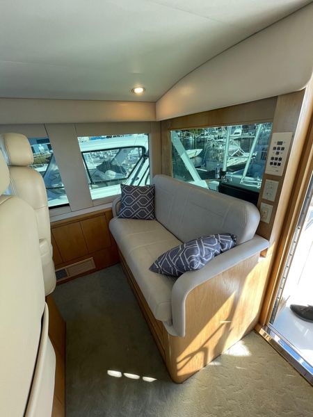 1998 Hatteras 65 Sport Fish