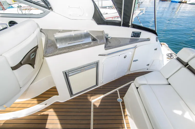 Familia Yacht Photos Pics 