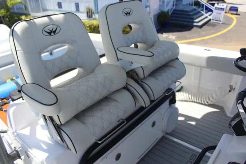  Yacht Photos Pics Custom Helm Seats