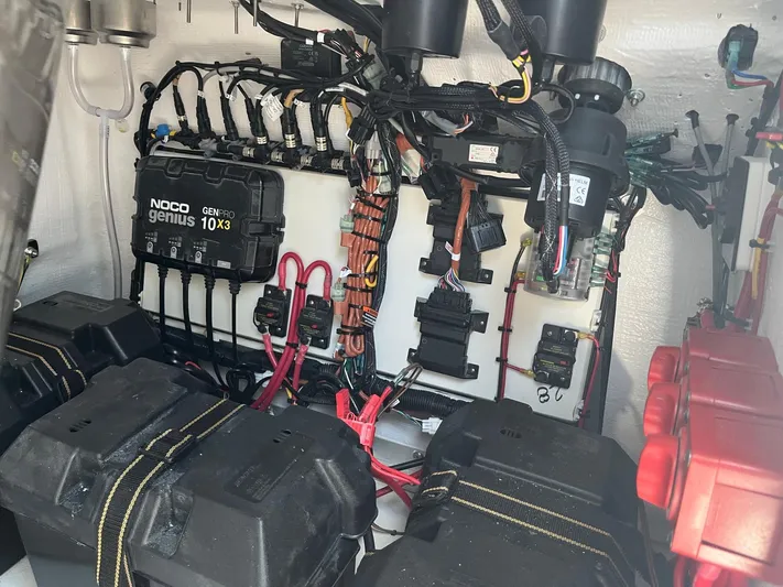  Yacht Photos Pics Electrical system and battery setup in 2023 Twin Vee 340 GFX boat.