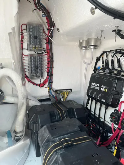 Yacht Photos Pics 2023 Twin Vee 340 GFX boat electrical system with NOCO Genius 10x3 charger.