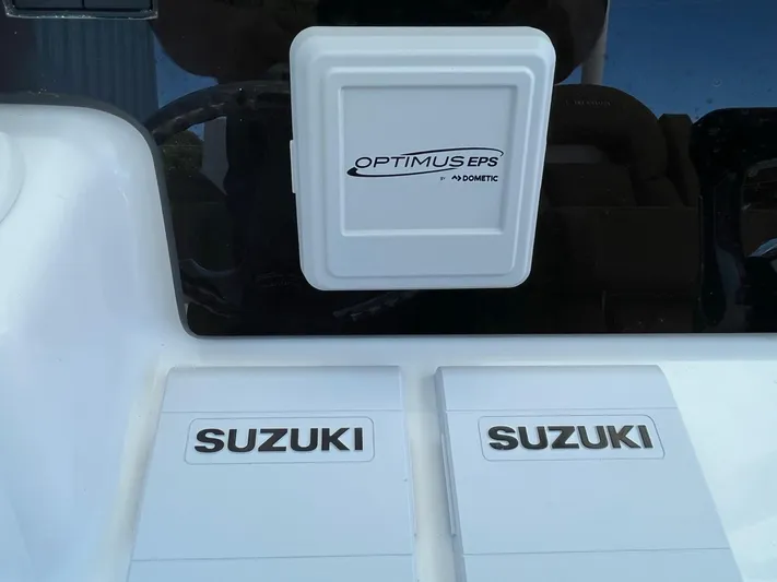  Yacht Photos Pics 2023 Twin Vee 340 GFX boat with Suzuki engines and Optimus EPS system.