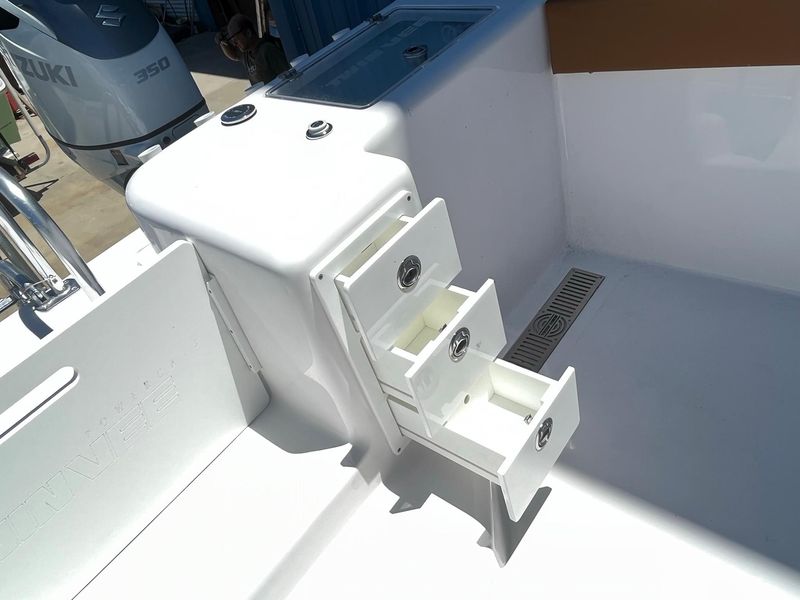 2023 Twin Vee 340 GFX
