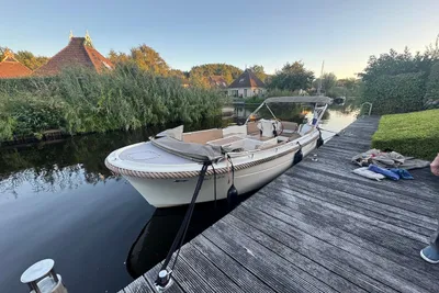 2018 Primeur 700 Tender