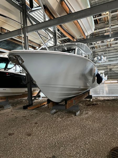 2021 Sportsman Open 302 Center Console