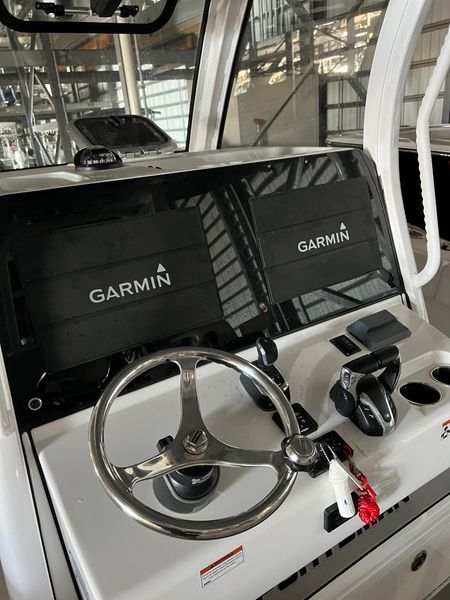 2021 Sportsman Open 302 Center Console