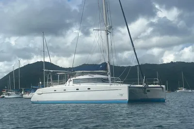 2002 Fountaine Pajot Belize 43