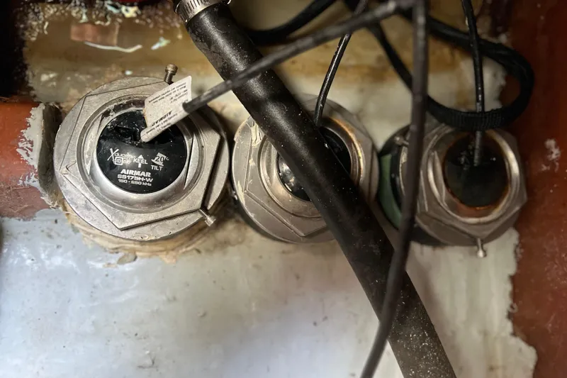 Big Blue Yacht Photos Pics 2017 Century 3200 Center Console boat components with Airmar sensors and wiring.