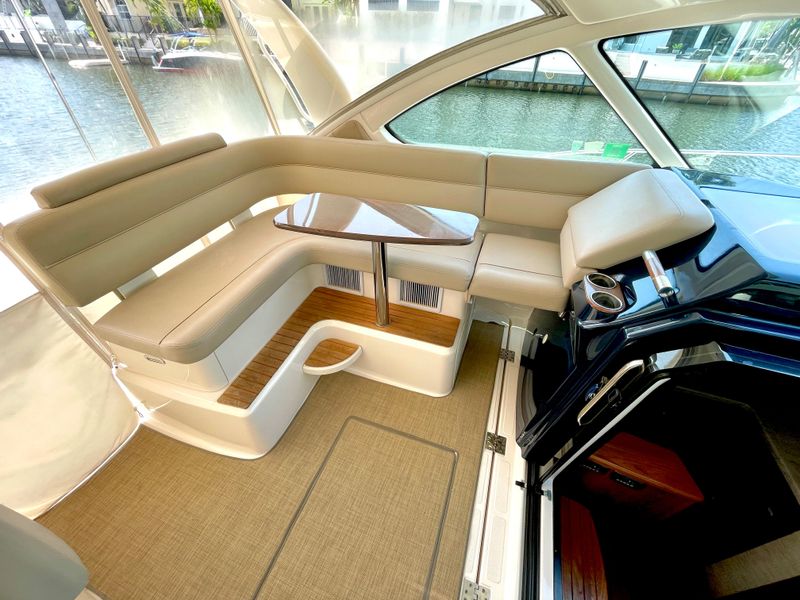 2013 Tiara Yachts 3900 Coronet