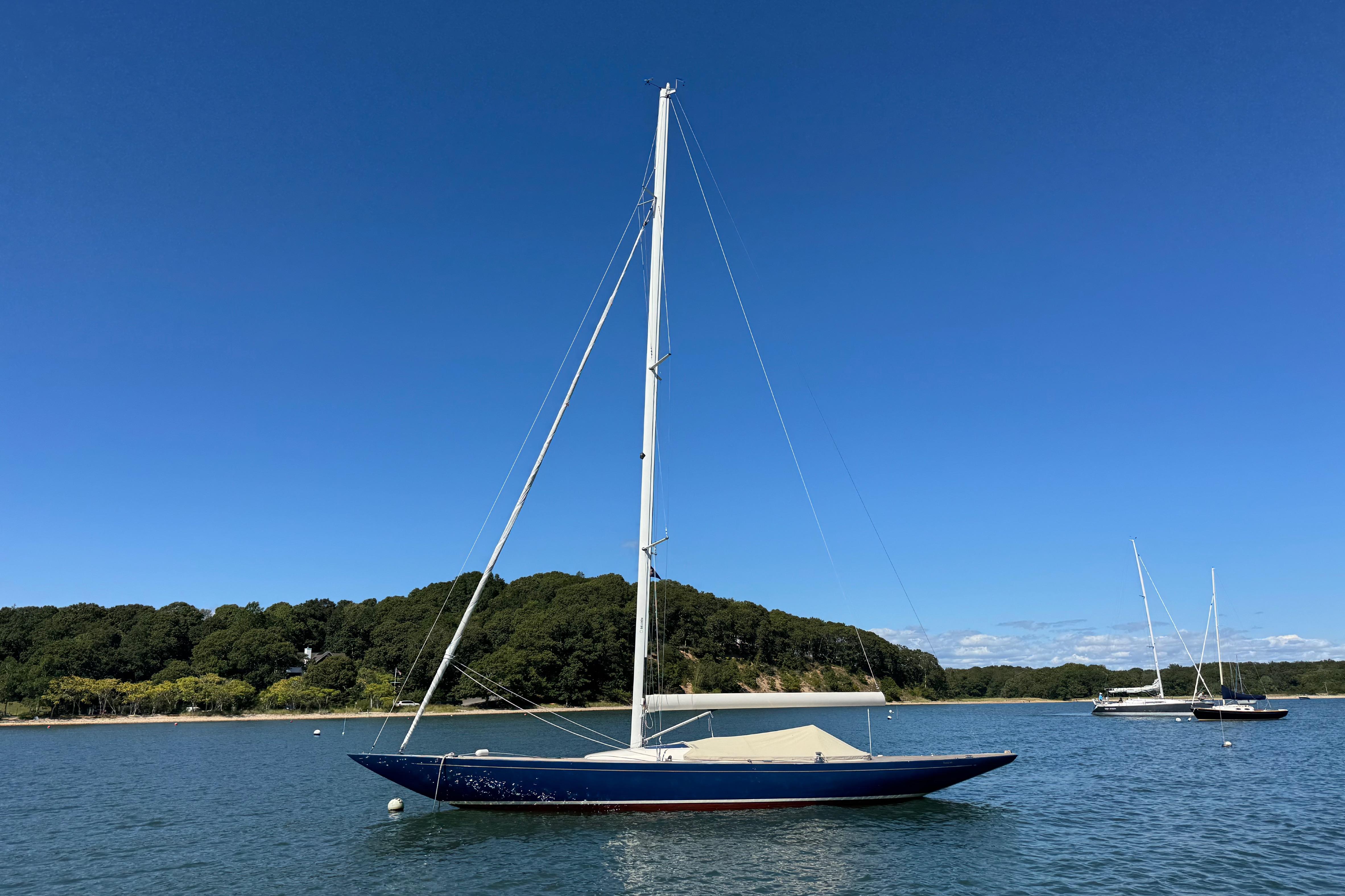 Leonardo Yachts Eagle 44