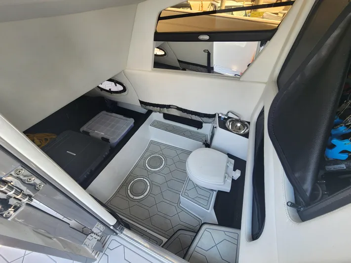 Lil Chop Yacht Photos Pics 