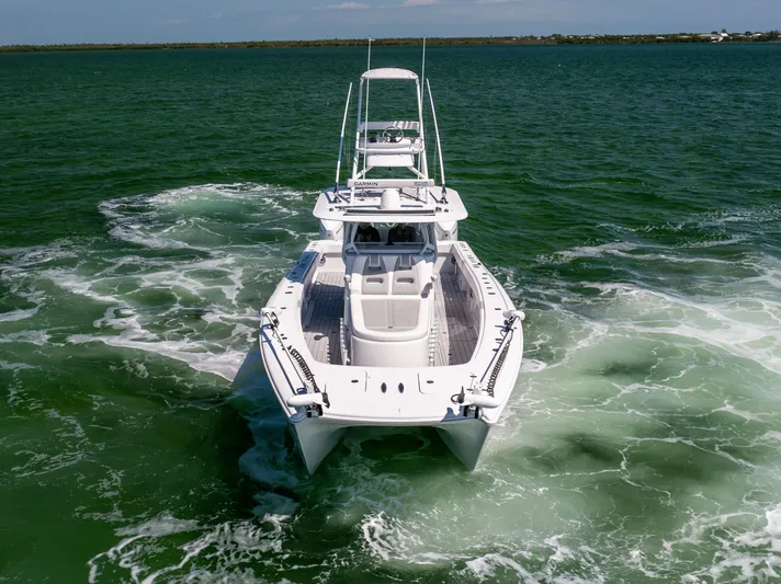  Yacht Photos Pics 2023 Freeman 37 VH boat cruising on open water.