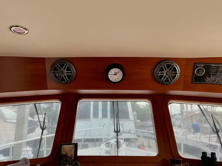 Dun Digg'n Yacht Photos Pics 