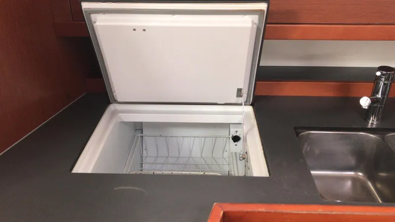  Yacht Photos Pics Beneteau Oceanis 45