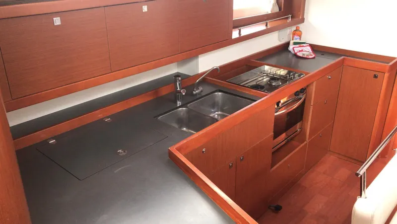  Yacht Photos Pics Beneteau Oceanis 45