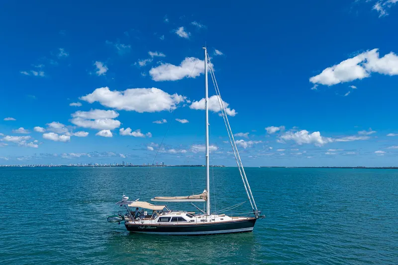 Safe Haven Yacht Photos Pics 
