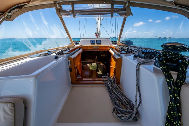 Safe Haven Yacht Photos Pics 