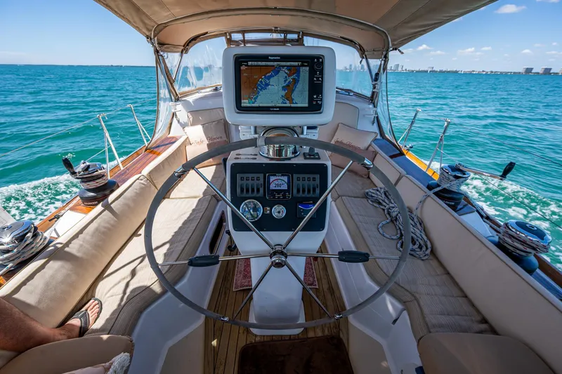 Safe Haven Yacht Photos Pics 