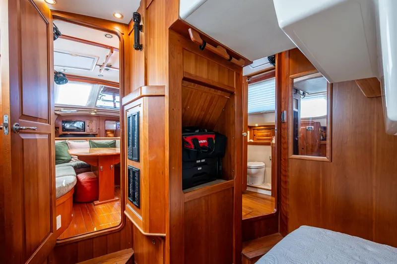 Safe Haven Yacht Photos Pics 