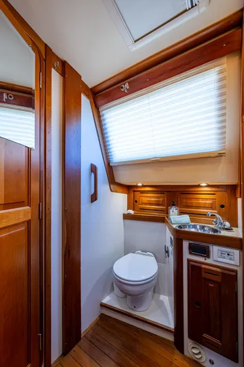 Safe Haven Yacht Photos Pics 