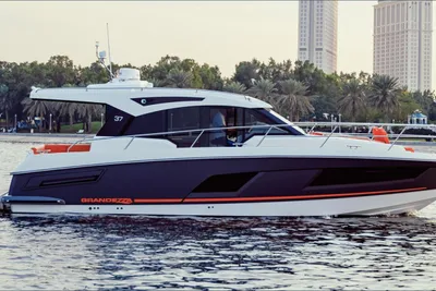 Grandezza 37CA