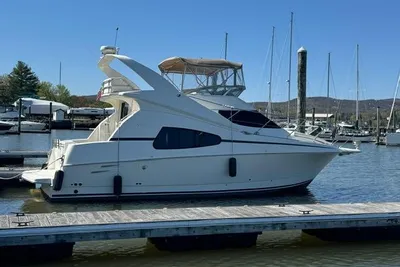 Silverton 330 Sport Bridge