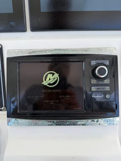 Fish Club Yacht Photos Pics 