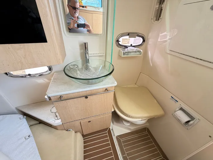 Fish Club Yacht Photos Pics 