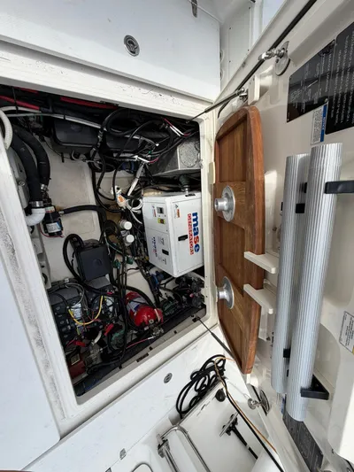 Fish Club Yacht Photos Pics 