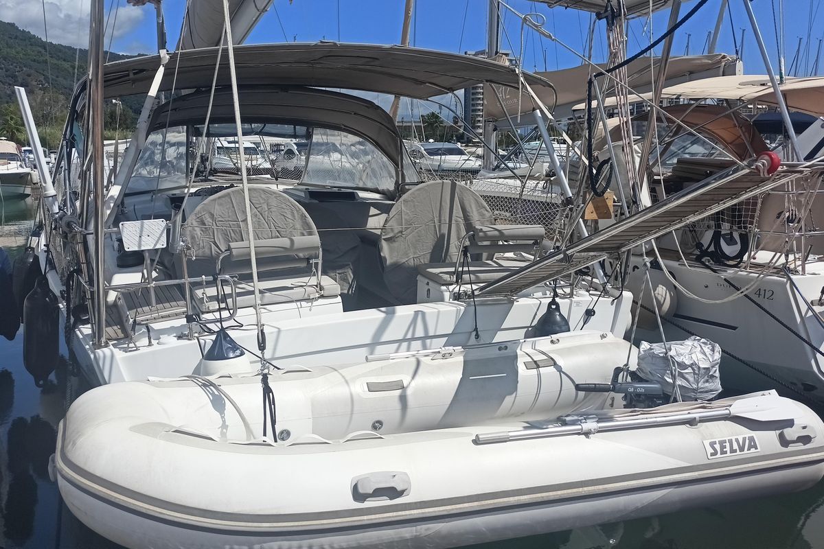 2016 Hanse 45 