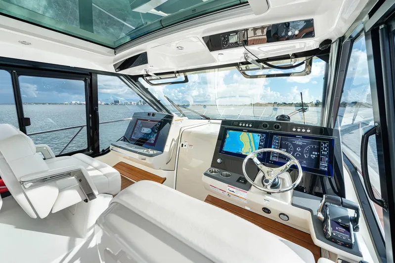  Yacht Photos Pics Interior of 2024 Boston Whaler 405 Conquest boat with advanced navigation systems.