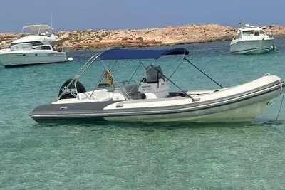 Valiant RIBs Vanguard 750 T