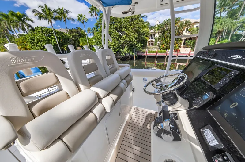 Landslide Yacht Photos Pics 