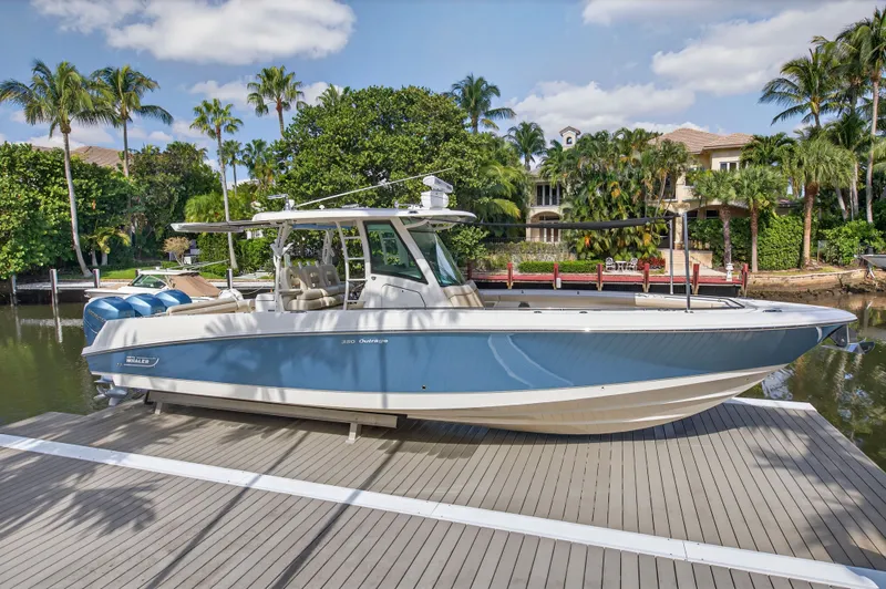 Landslide Yacht Photos Pics 