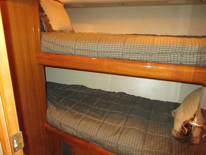 2007 Viking Enclosed Flybridge