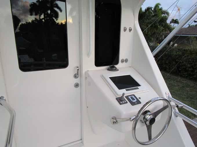 2007 Viking Enclosed Flybridge