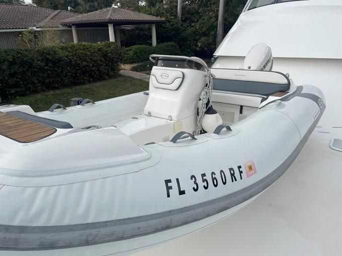 2007 Viking Enclosed Flybridge