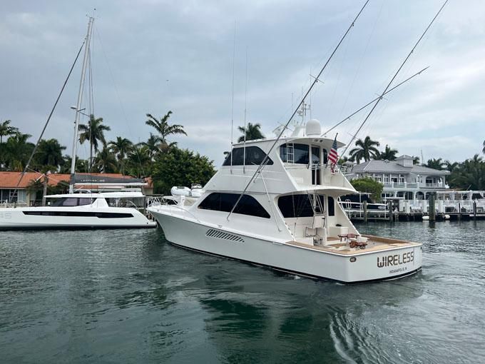 2007 Viking Enclosed Flybridge