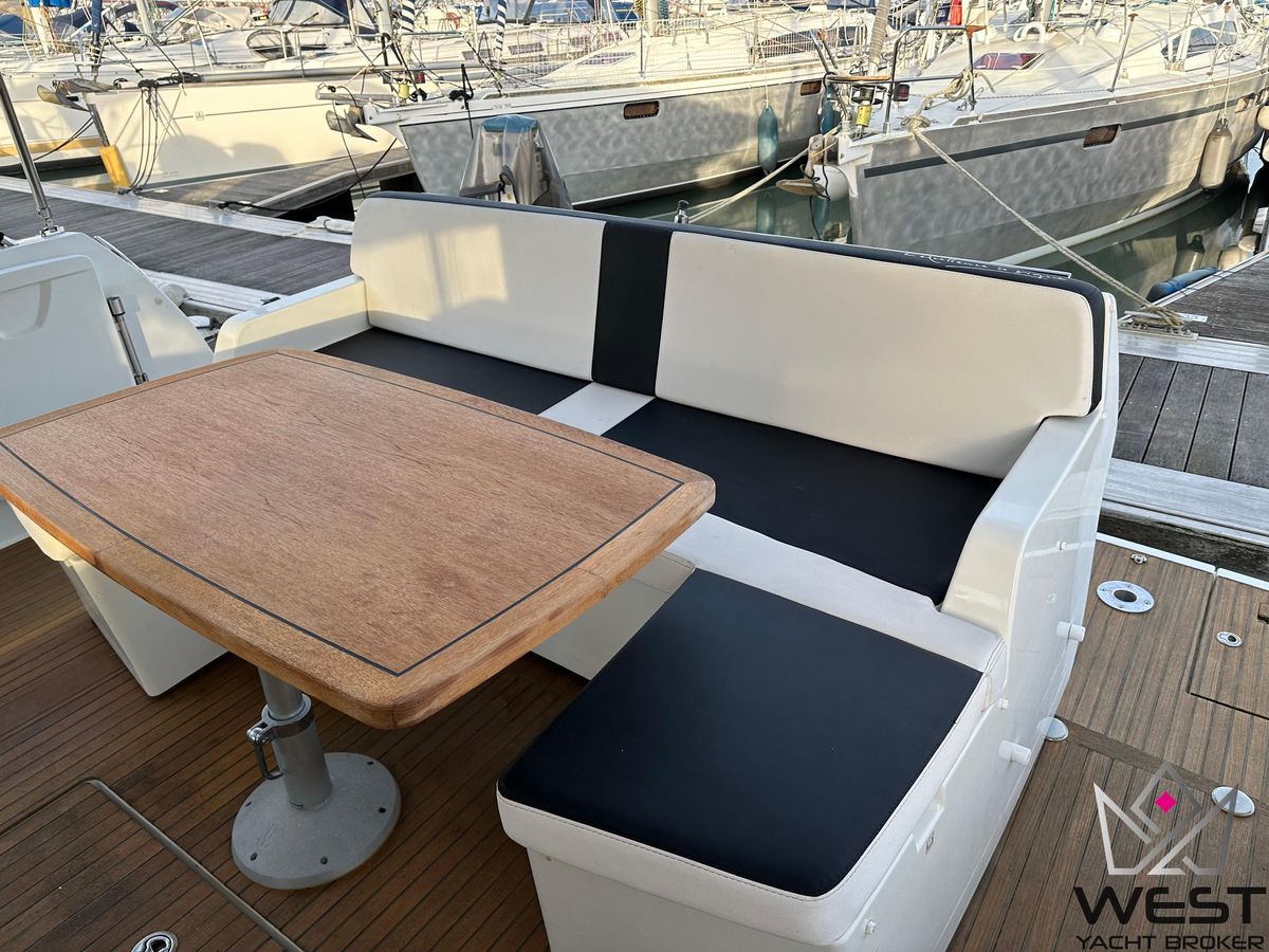 2013 Jeanneau 45 
