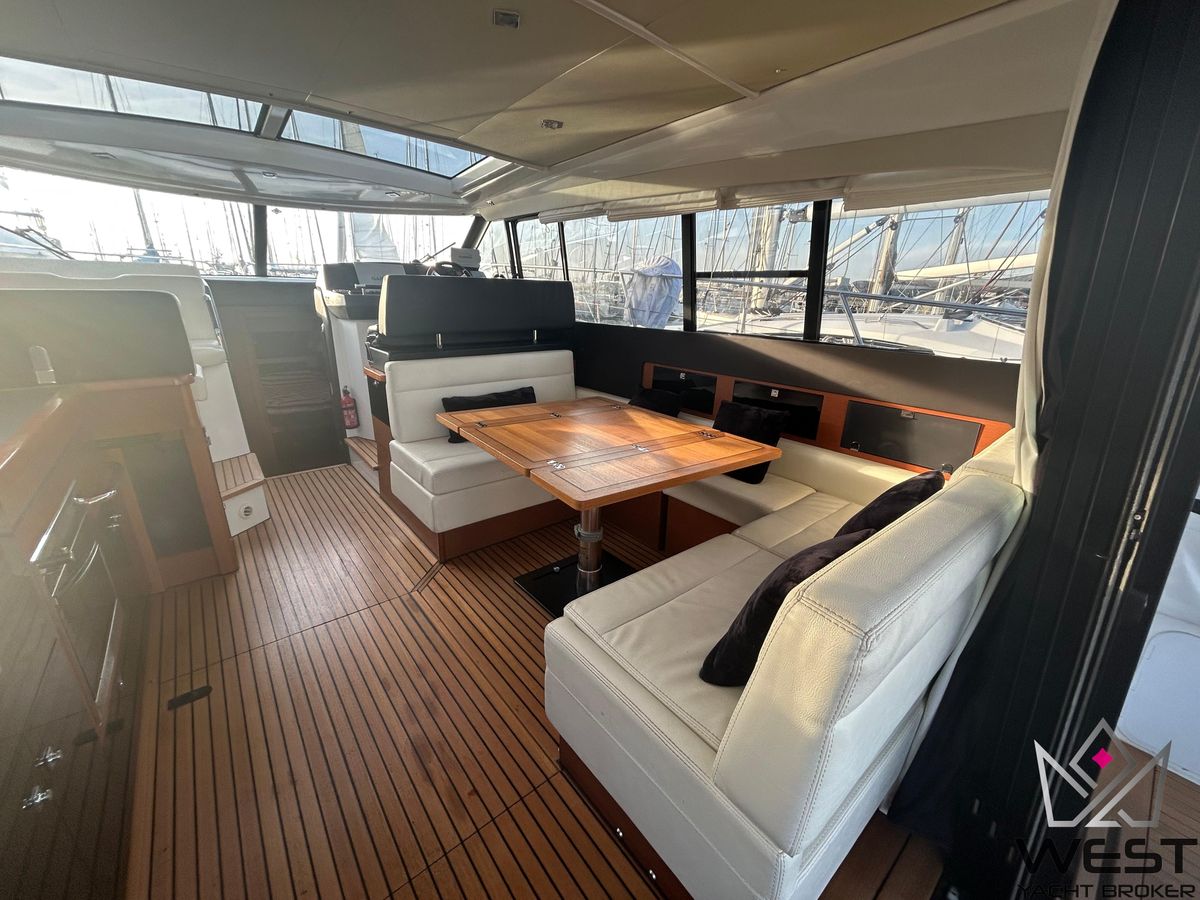 2013 Jeanneau 45 
