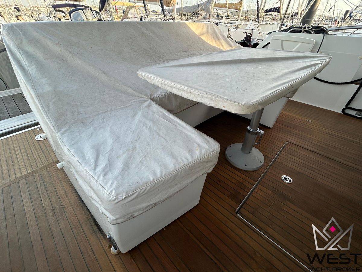 2013 Jeanneau 45 