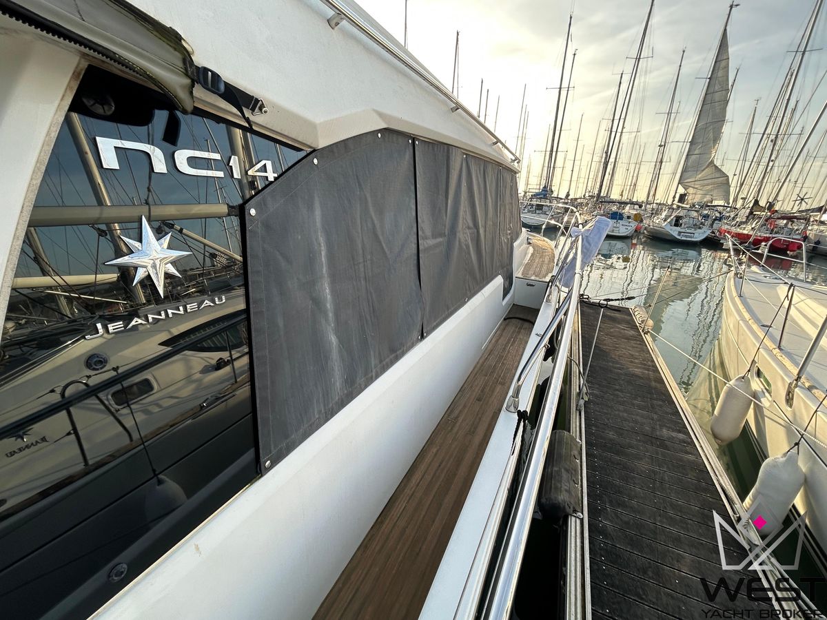 2013 Jeanneau 45 