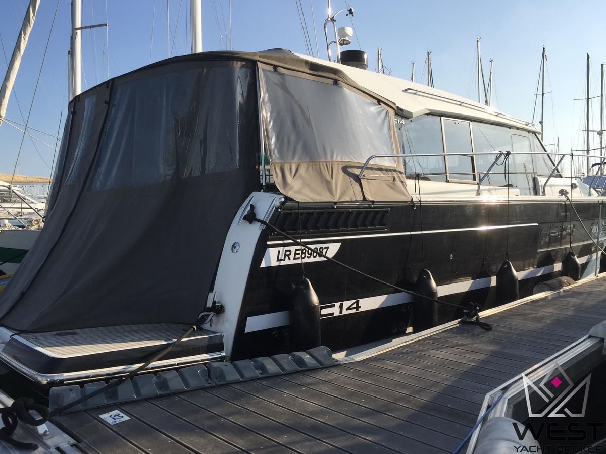 2013 Jeanneau 45 