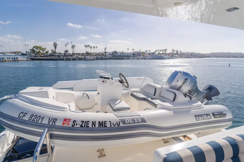 Suzie N Me Yacht Photos Pics 