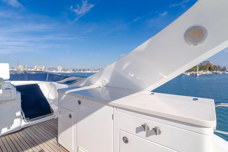 Suzie N Me Yacht Photos Pics 