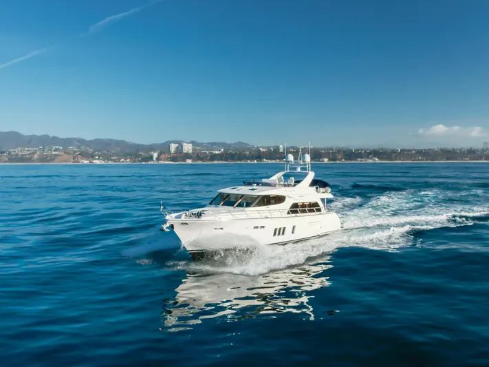 Suzie N Me Yacht Photos Pics 