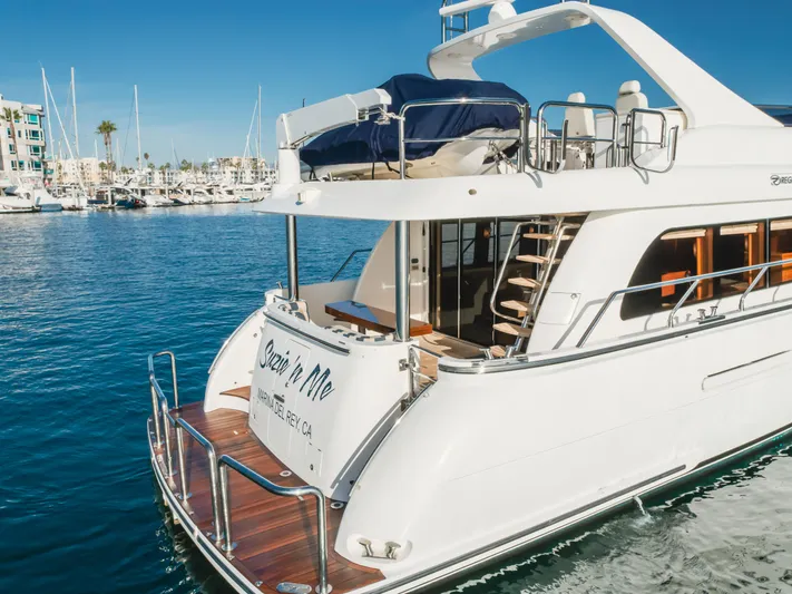 Suzie N Me Yacht Photos Pics 