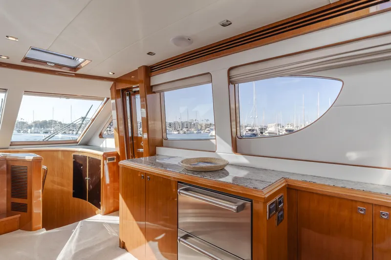 Suzie N Me Yacht Photos Pics 