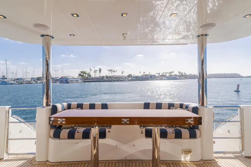 Suzie N Me Yacht Photos Pics 