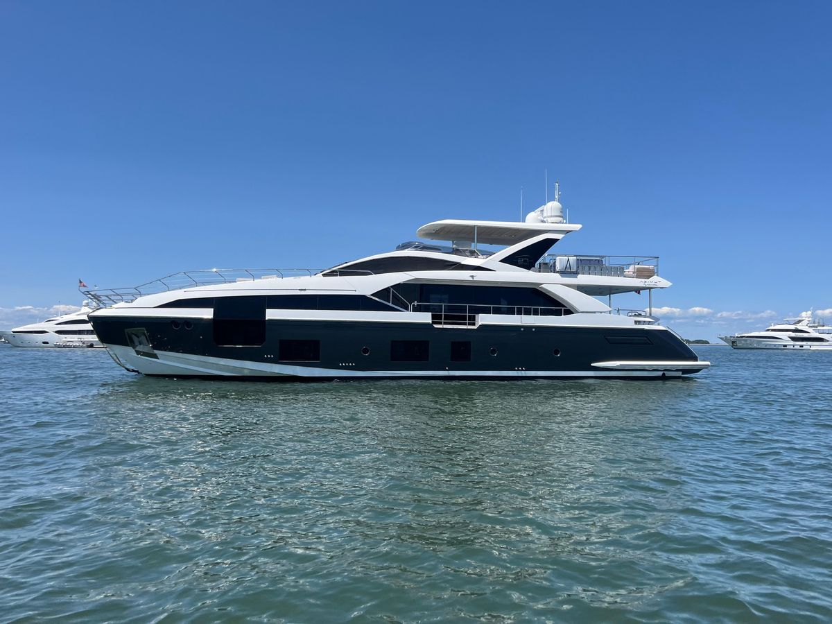 2019 Azimut 87 